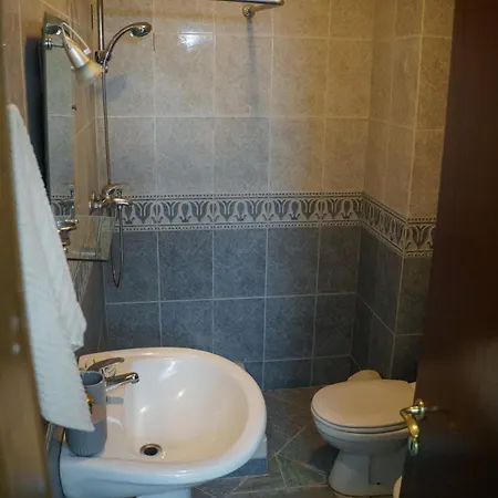 Διαμέρισμα Cozy Flat At Komuna E Parisit Τίρανα